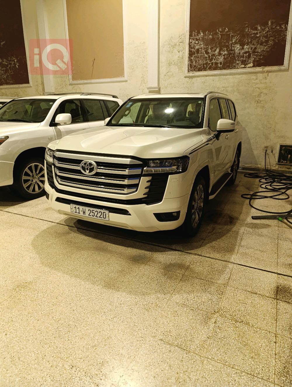 تويوتا لاندكروزر